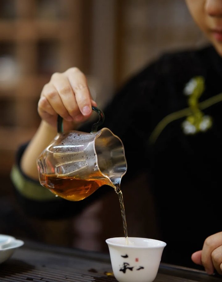 毕节如何约到鸡公司/毕节咋约得便宜的鸡怎么约/约的鸡公司fds